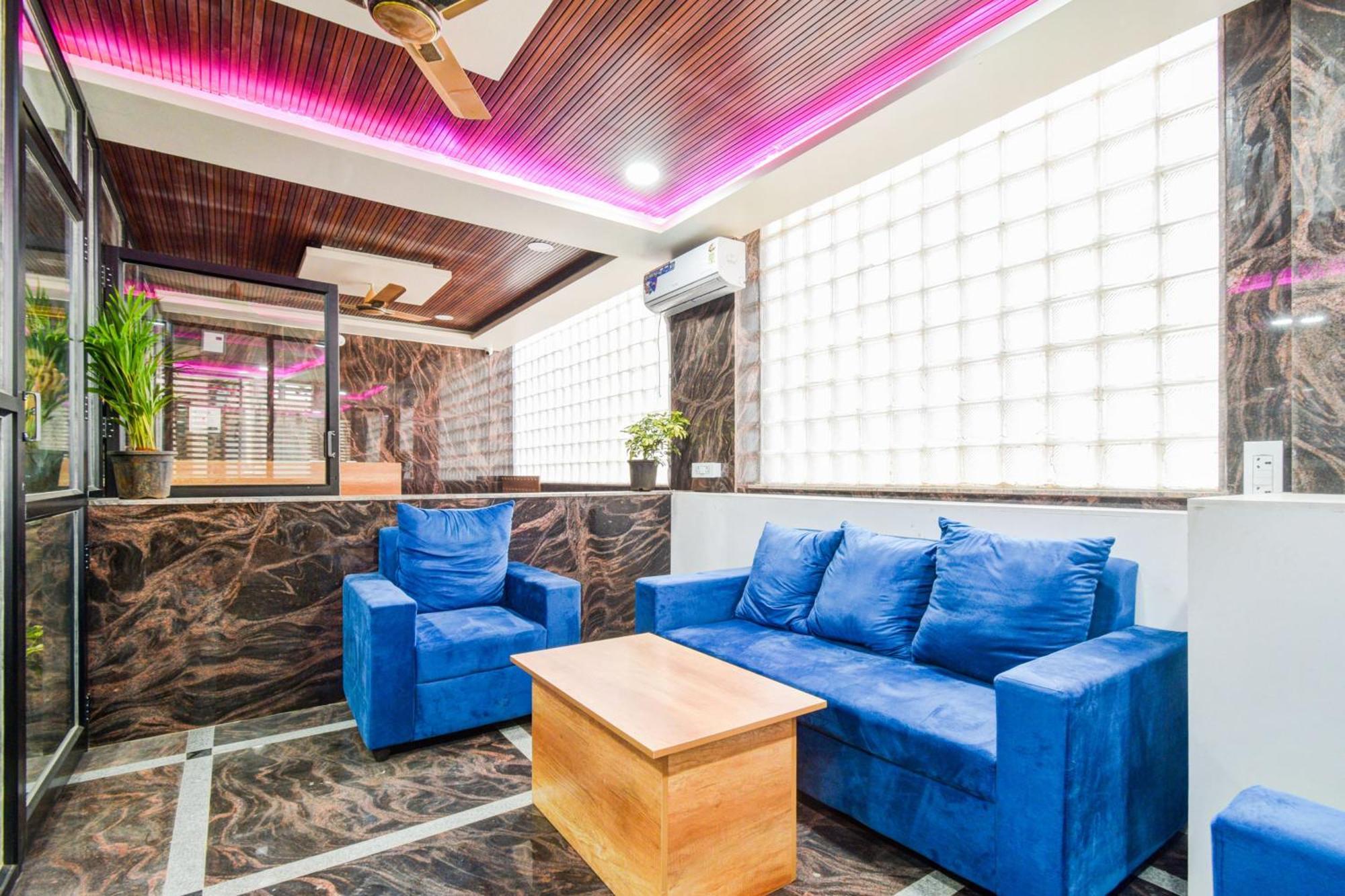 Super Townhouse Kokapet Formerly Aarian Tej Nilayam Gundipet Kültér fotó