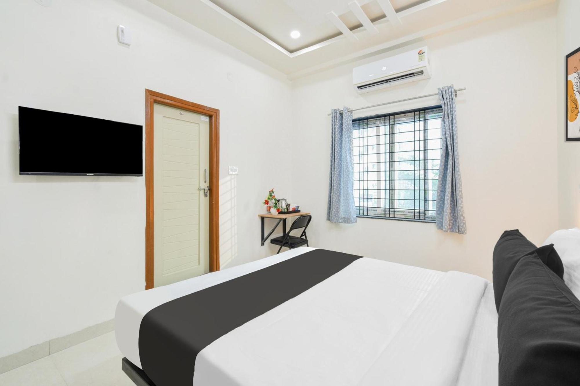 Super Townhouse Kokapet Formerly Aarian Tej Nilayam Gundipet Kültér fotó